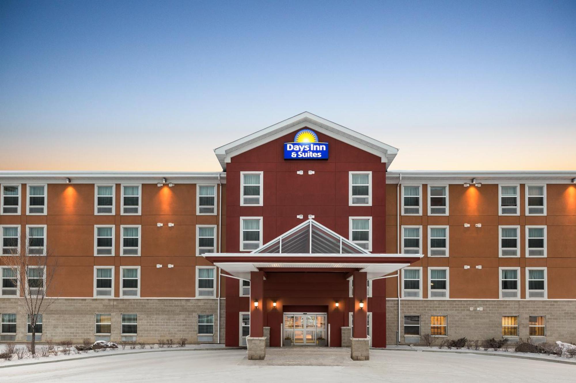 Days Inn & Suites By Wyndham Sherwood Park Edmonton Экстерьер фото