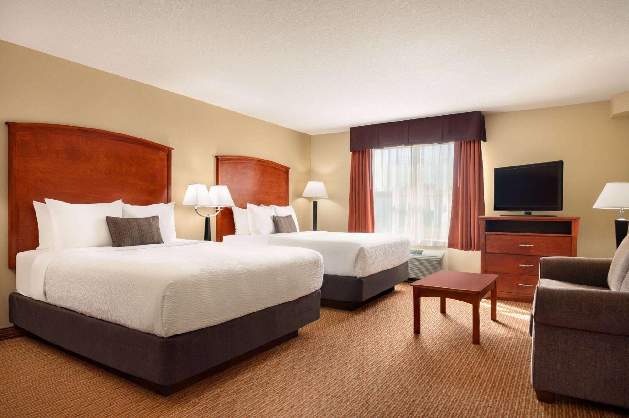 Days Inn & Suites By Wyndham Sherwood Park Edmonton Экстерьер фото